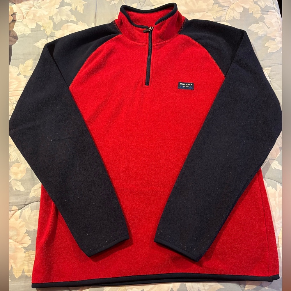 Men’s Old Navy Fleece Pullover Quarter Zip - Size Medium